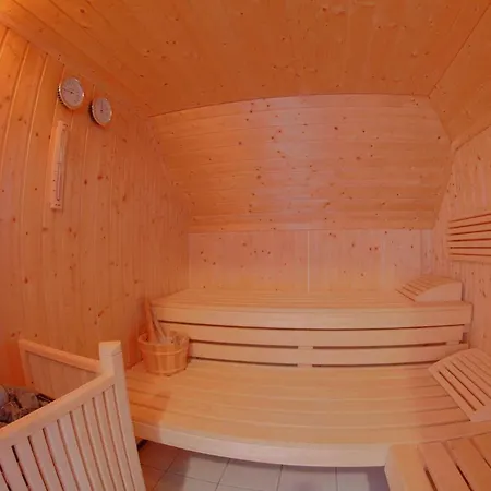 Ferienhaus Mit Sauna *